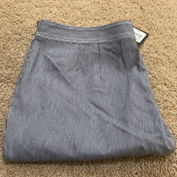 NWT! St John Size 14 striped Bianco/Caviar Emma fit ankle pants - Picture 10 of 10